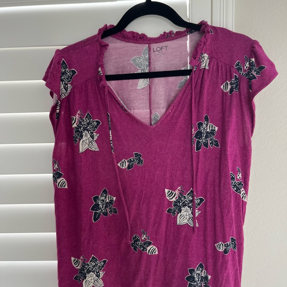 Loft Outlet Top size small